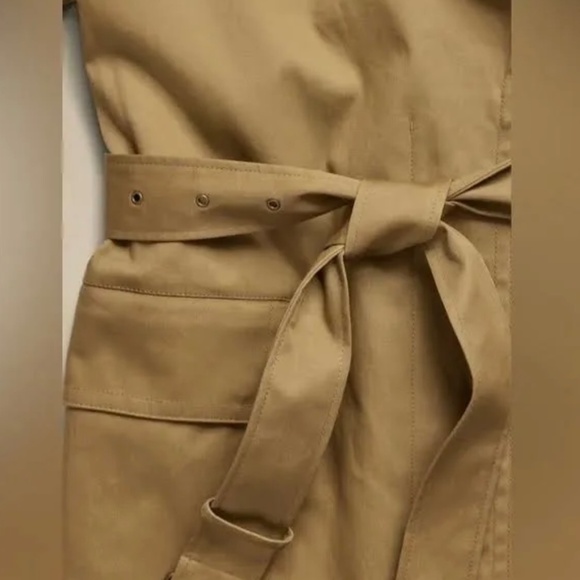 Banana Republic Khaki Timeless Trench- Small - Picture 5 of 6
